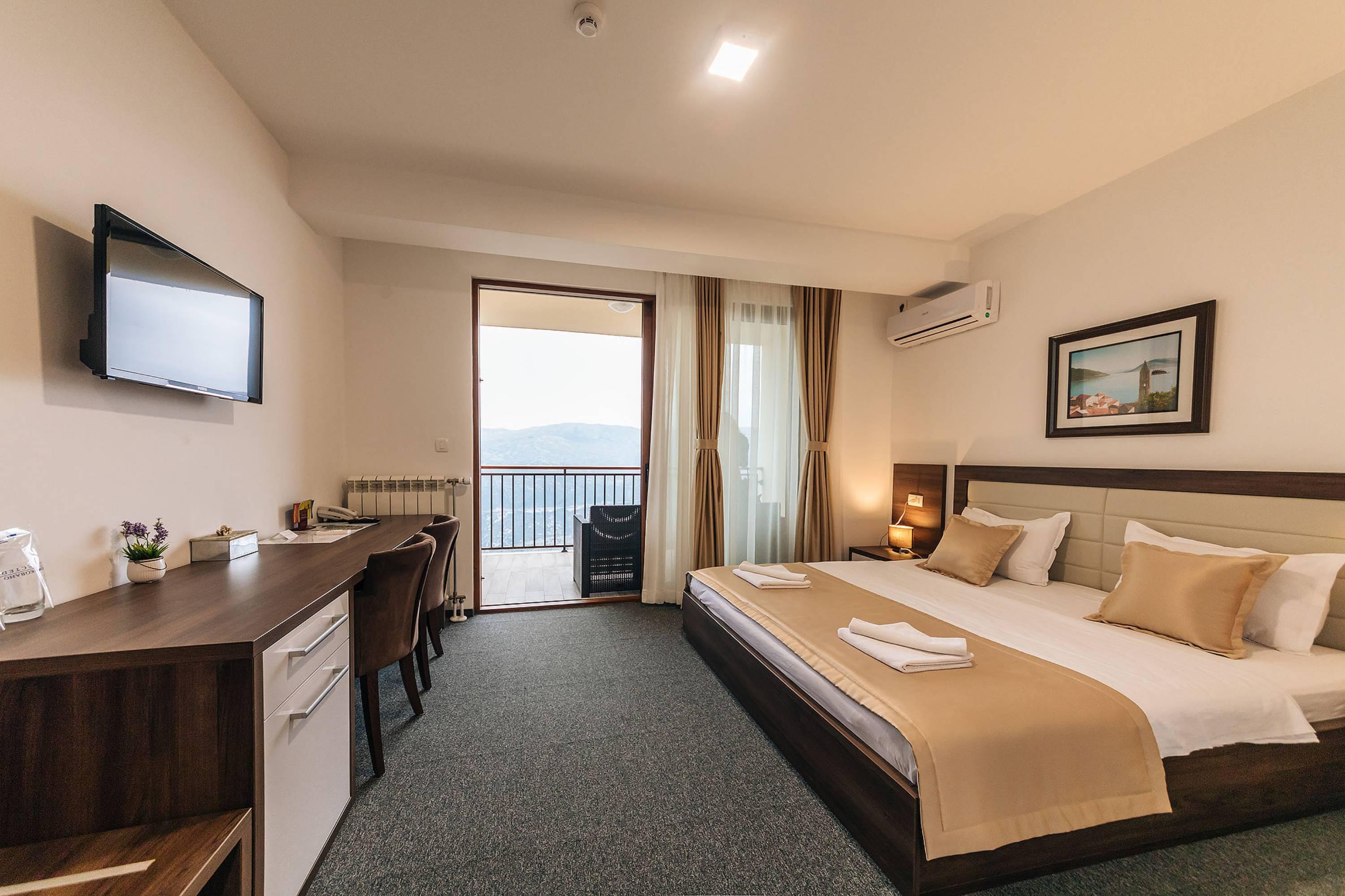 Hotel Sokoline Mandici Ngoại thất bức ảnh