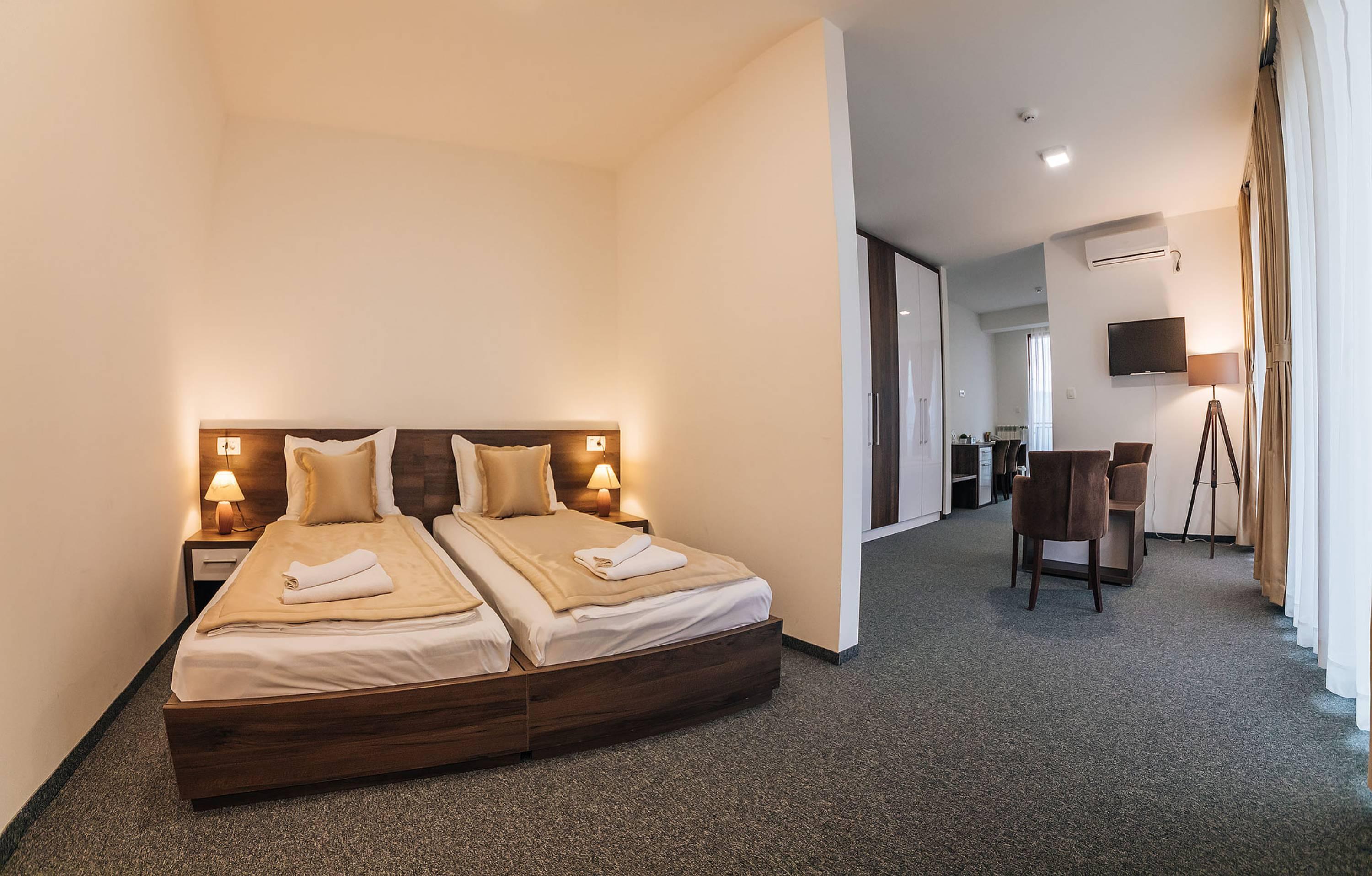 Hotel Sokoline Mandici Ngoại thất bức ảnh
