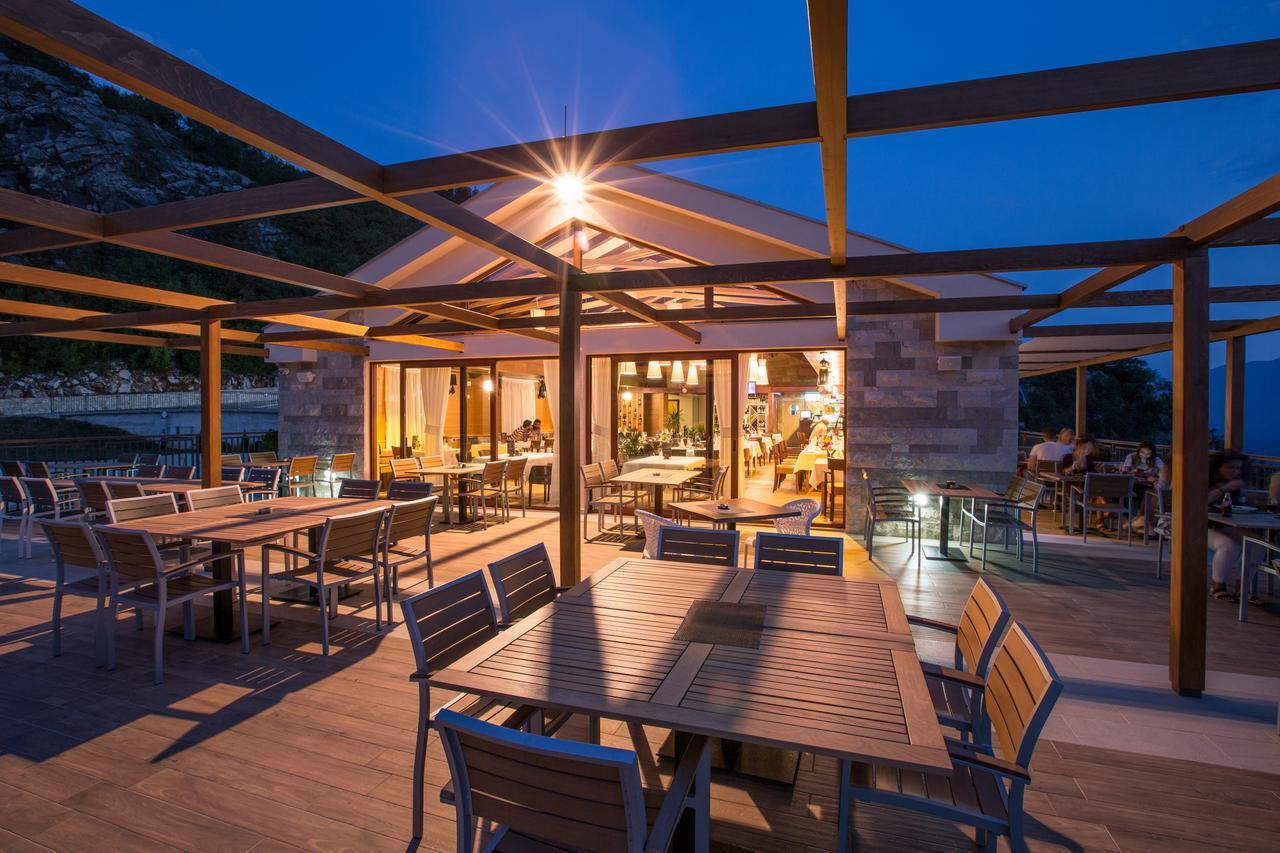 Hotel Sokoline Mandici Ngoại thất bức ảnh